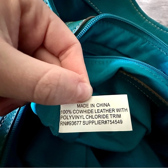 St. John’s Bay Mollie Leather Tote Bag in Polynesian Blue NWT - Picture 5 of 5